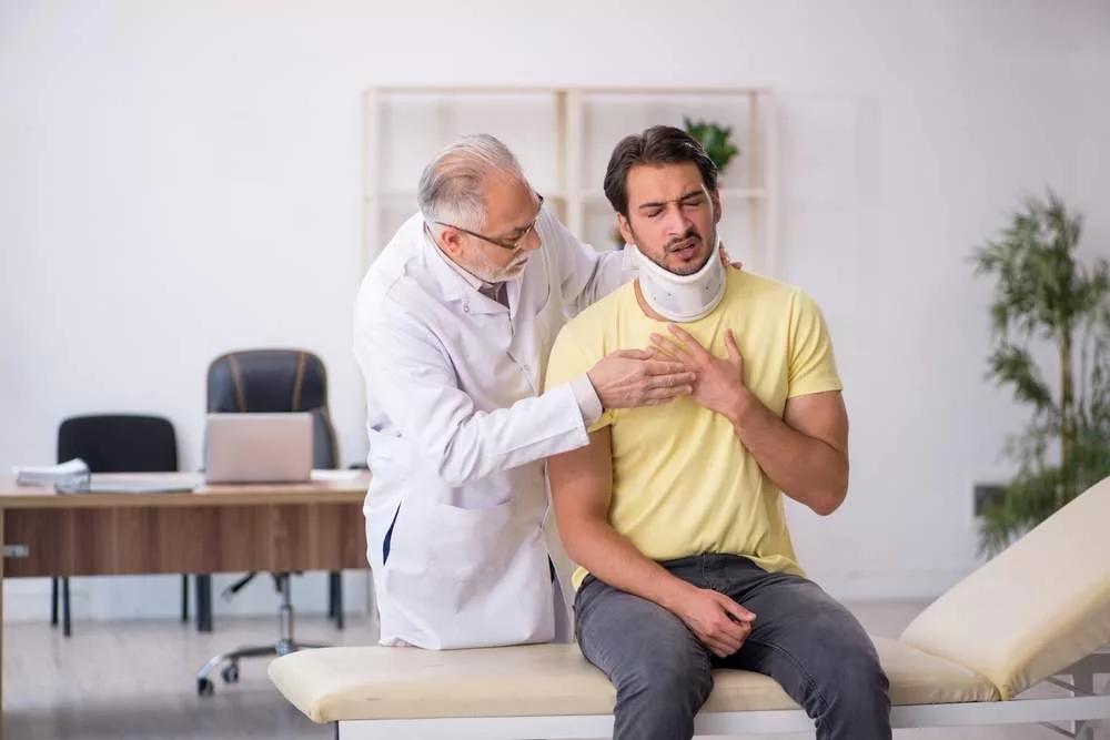 Which Doctor to See for Whiplash Treatment