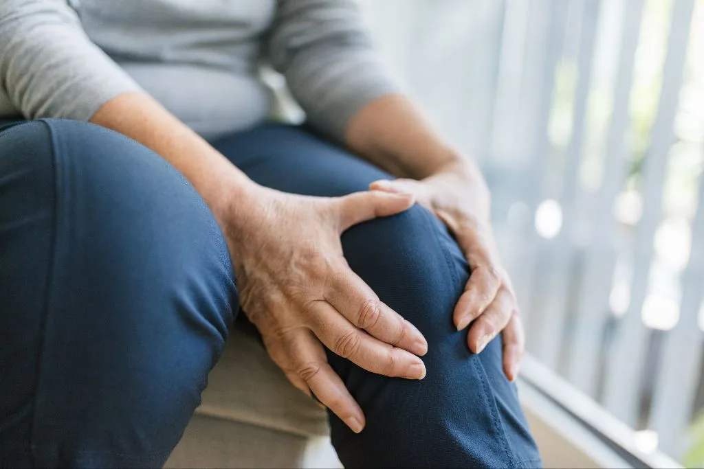 Delayed Knee Pain After Accidents- When to Seek Professional Care