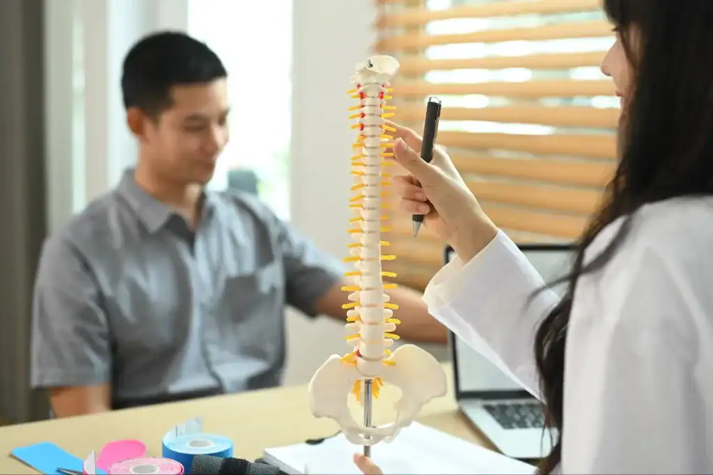 Treatment Options for a Herniated Disc From a Car Accident